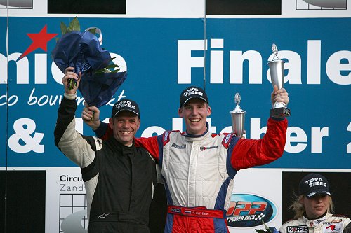 Podium met Toyota duo Schaap en Den Boer